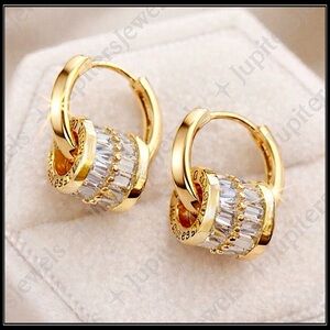 NEW GOLD STEEL BAGUETTE DIAMOND "BELOVED" LUCKY WHEEL HOOP EARRINGS